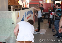Bilder vom Bau des Sommertagswagen der JF Weinheim  2012  198 
