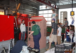 Bilder vom Bau des Sommertagswagen der JF Weinheim  2012  213 